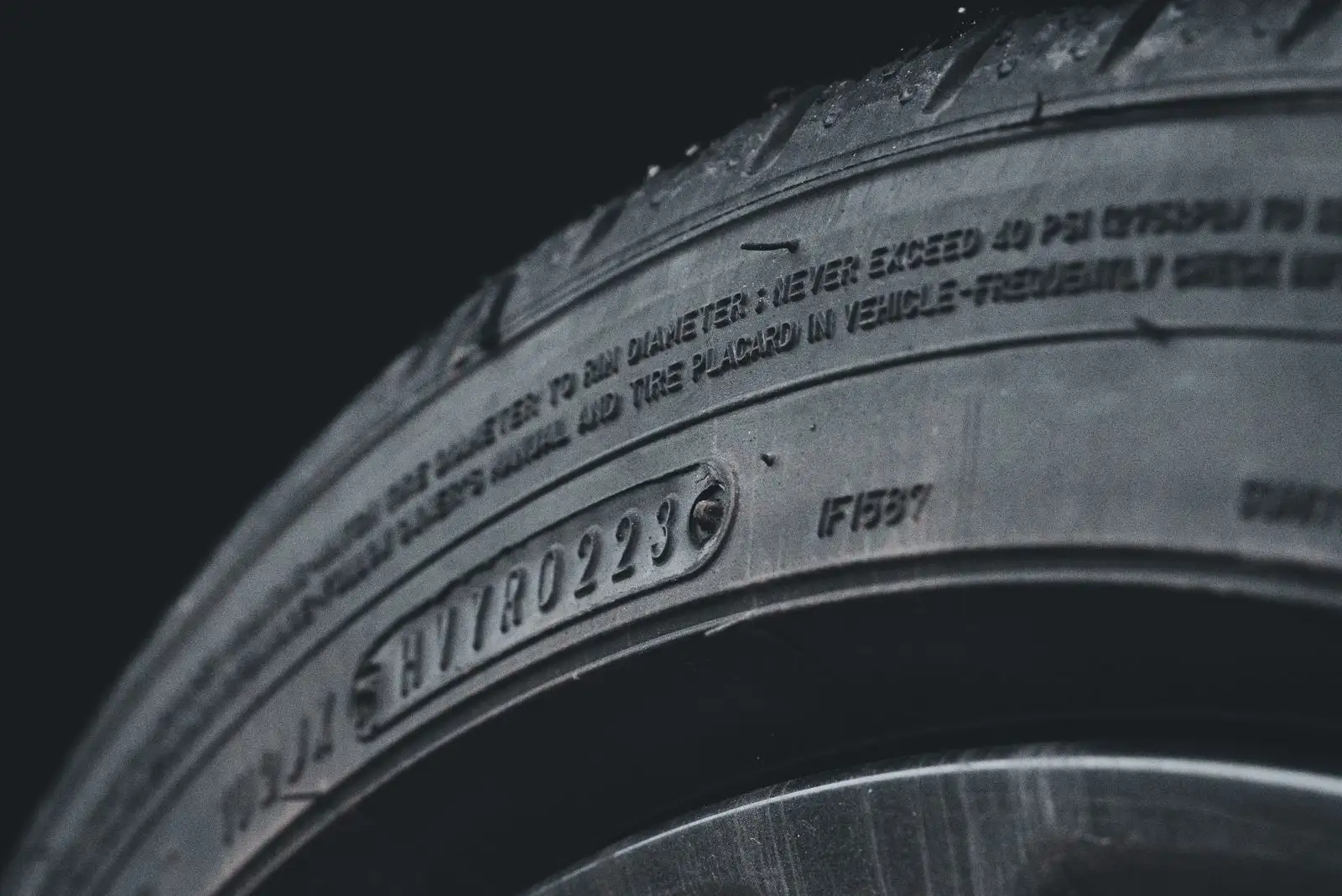 Tire sidewall detail